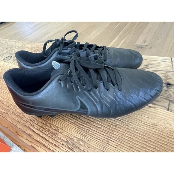 Nike Tiempo Legend 10 Club FG/MG Soccer  Cleats Gently Used Size 9.5 MSRP $60 - Picture 2 of 5